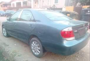A picture of Toyota Camry 2004