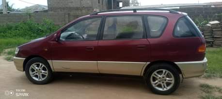 A picture of Toyota Picnic