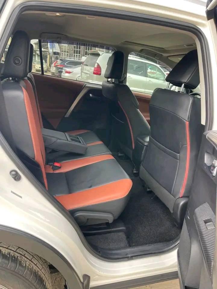 A picture of Toyota Raw4 for direct tokunbo