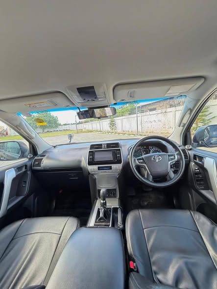 A picture of TOYOTA PRADO TX J150