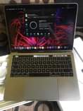 A picture of Apple MacBook Pro retina 2017 Touchbar
