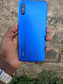 A picture of Redmin 9c gb32 ram2 net4g iwah Hain kipengele