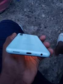 A picture of Samsung F 13