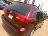 A picture of Toyota sienna 2005 model