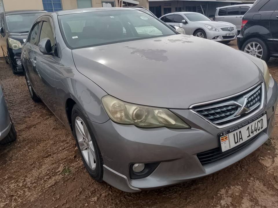 A picture of TOYOTA MARK X