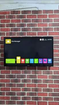A picture of MR UK SMART TV INCH 32