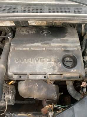 A picture of PRICE SPLASHED SMARTAUTOS 05 Toyota Sienna Engine has little top