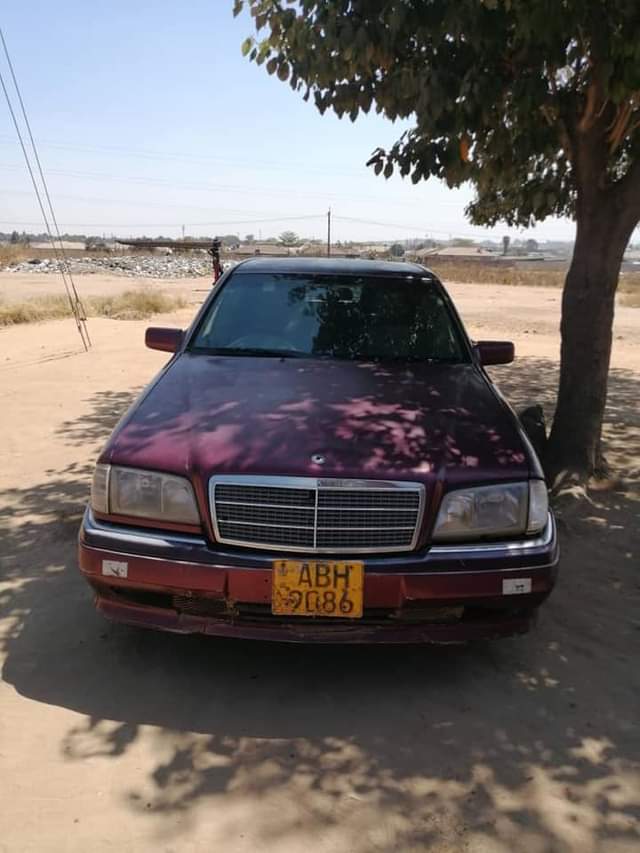 classifieds/cars mercedes