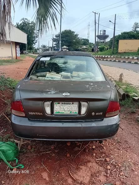 A picture of Nissan Sentra Altima Almera