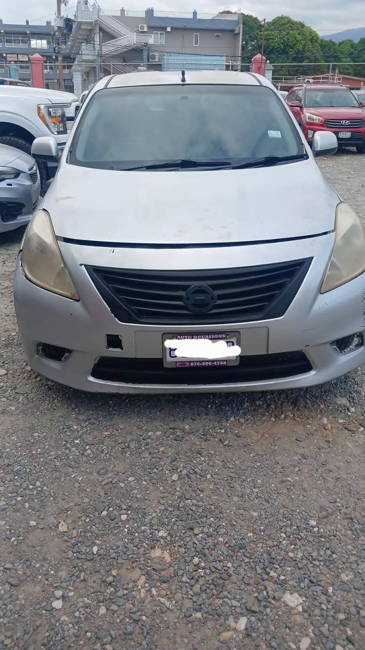 nissan latio