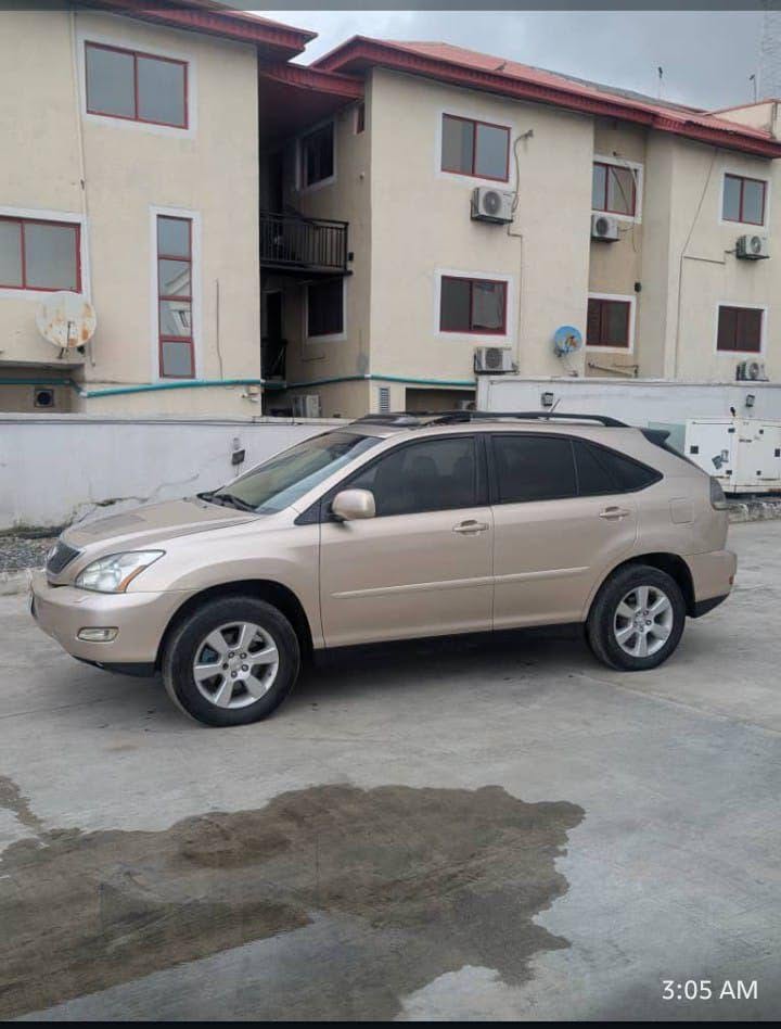 A picture of Car