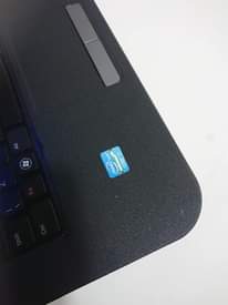 A picture of laptop dell core i7