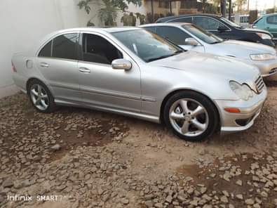 A picture of 2007 model Mercedes Benz c230 partly First body going for