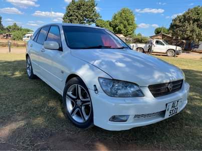 used toyota altezza