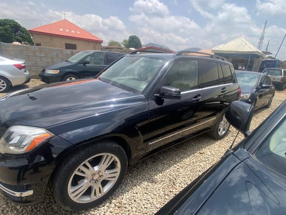 A picture of Mercedes Benz GLK 350