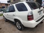 A picture of Acura MDX
