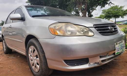 A picture of Toyota Corolla 2004