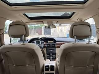 A picture of 2010 2010 GLK350 ACCIDENT FREE 2010
