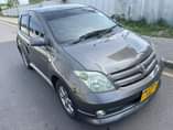 A picture of PRICE 14 5 MIL Contacts 0620858707 0657262757 TOYOTA IST 2005