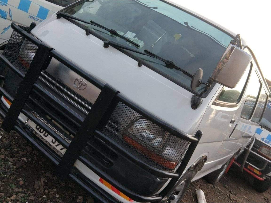 A picture of HIACE AUTOMATIC 3L ENGINE