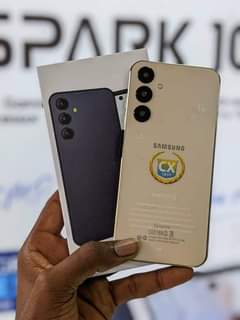 A picture of SAMSUNG GALAXY A54 5G BLAND NEW GB 256 RAMU 12
