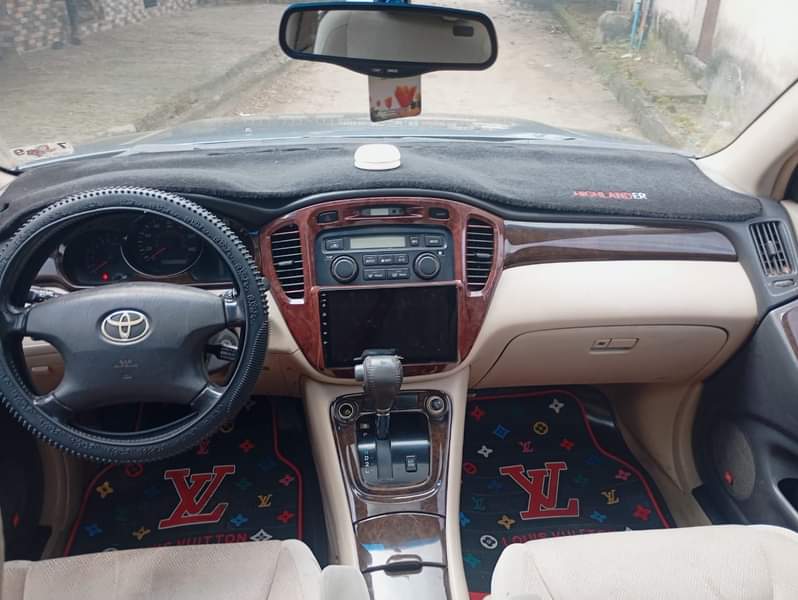 A picture of Slightly used super sharp Toyota Highlander Price 6m slightly negotiable