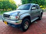 A picture of Toyota hilux Automatic transmission Year 2003 Km 92349 Engine 3rz