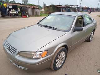 A picture of Toyota Camry 1999 Tiny light 