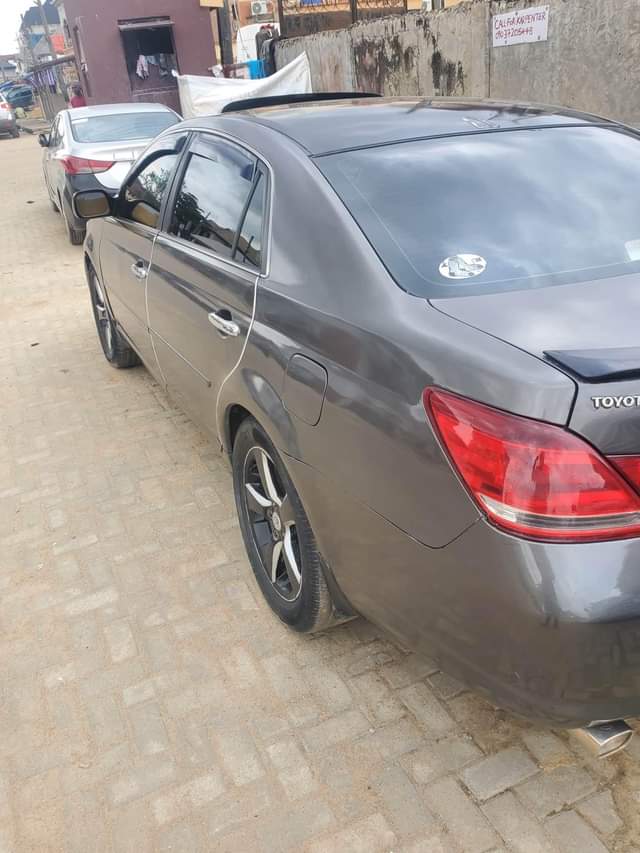 A picture of Toyota Avalon