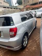 A picture of Toyota iST
