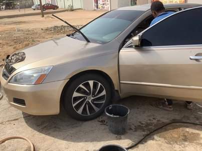 A picture of Distress sales Honda Accord Discussion continue 2007 model buy drive