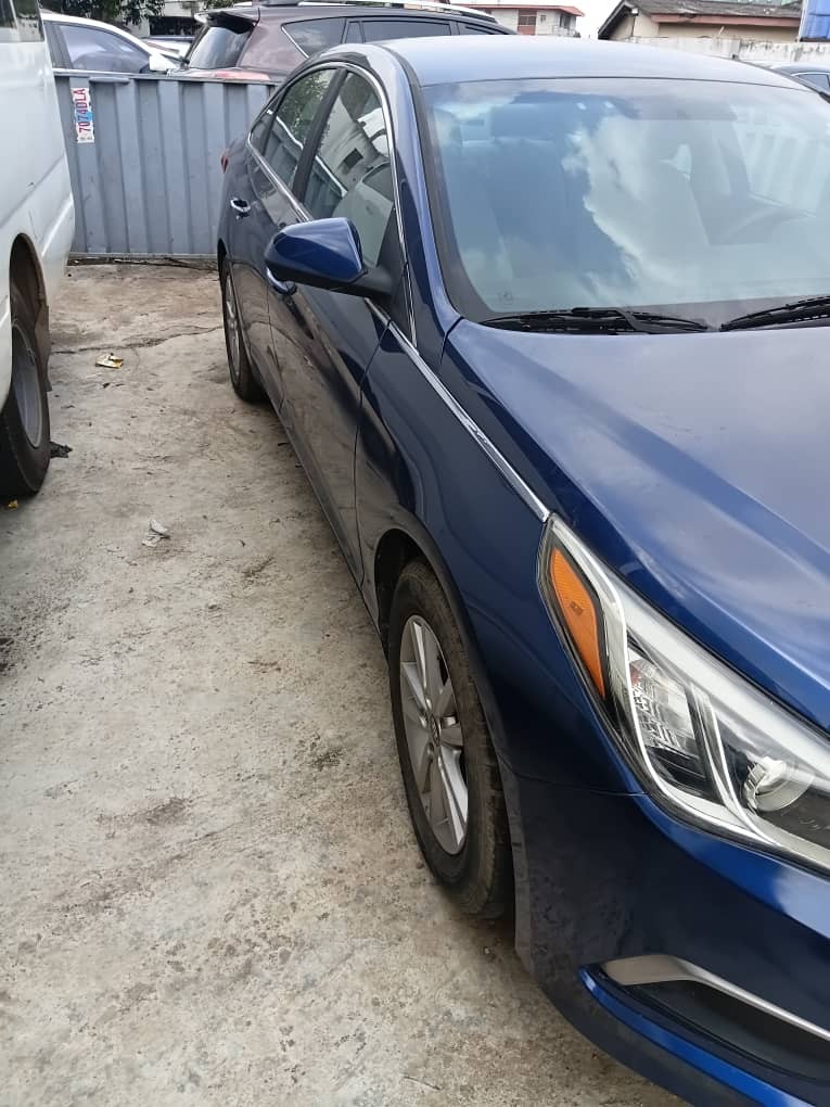 A picture of hyundia sonata 2016