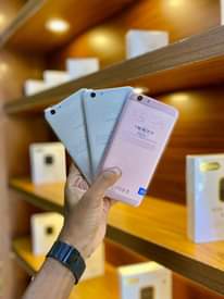 A picture of Kalibu Dukani kwetu ujipatie smartphone kuanzia 110k