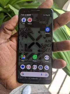 A picture of Google pixel 3 0676902661