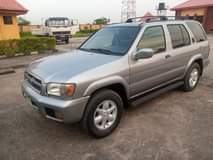 A picture of Nissan Pathfinder Tokumbo