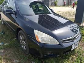 A picture of Honda Accord DC 2007