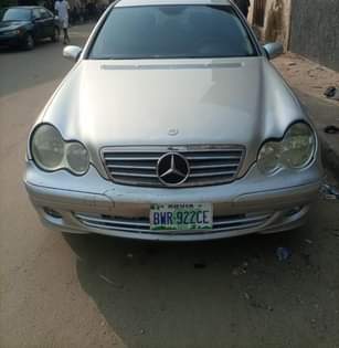 A picture of Mercedes C180 Super clean
