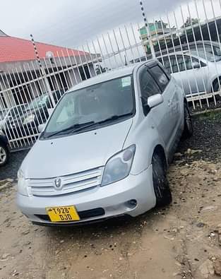A picture of Toyota IST