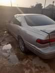 A picture of 1st body Toyota camry 2000model