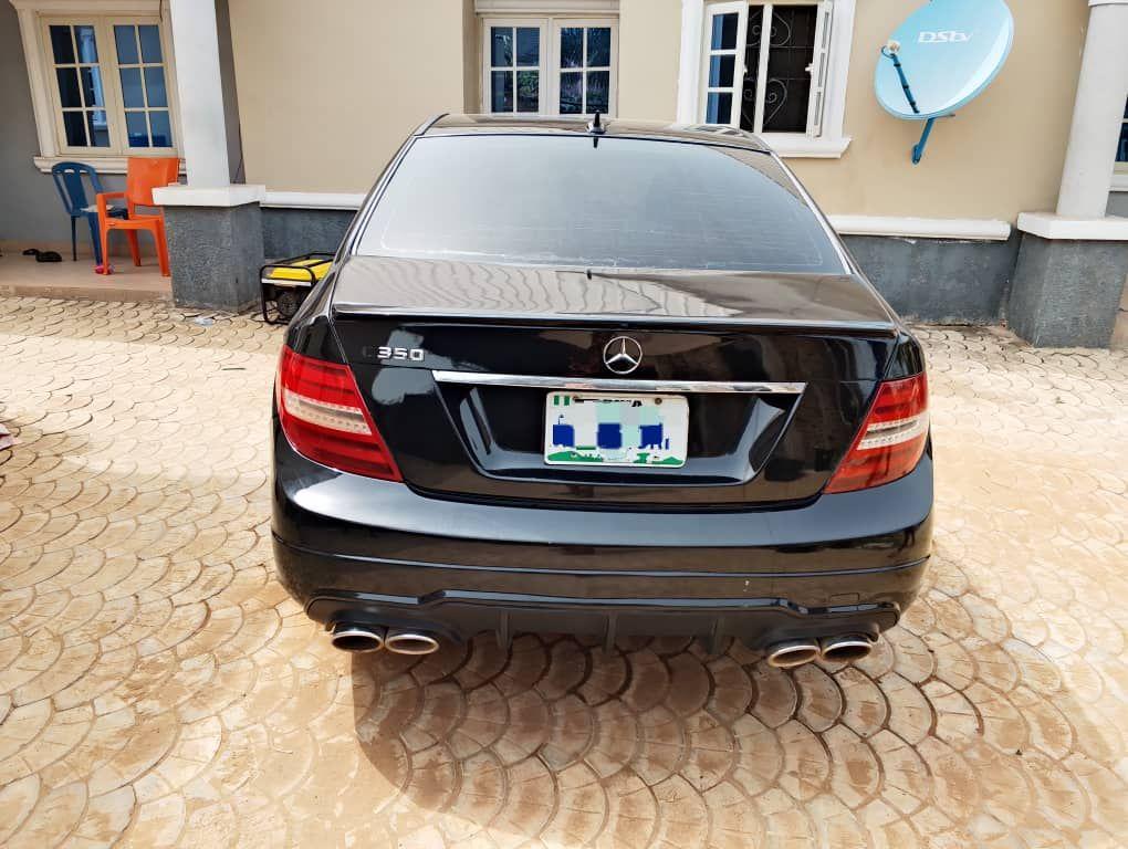 A picture of Mercedes Benz