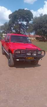 used toyota hilux