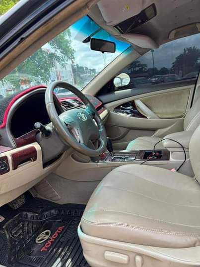 A picture of USED BUT GOOD TOYOTA CAMRY 2008 model first body untempered