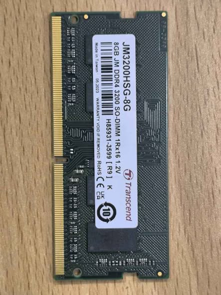 A picture of SSD m2 512 RAM 8GB 16GB CHARGER HDD