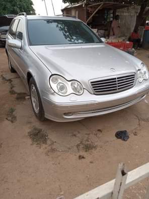 A picture of Neatly Used Benz C230 kompressor First Body 2006 model With