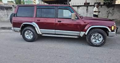 A picture of NISSAN SAFARI