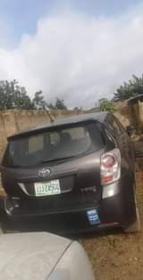 A picture of TOYOTA COROLLA VERSO AVAILABLE FOR GIVE AWAY PRICE