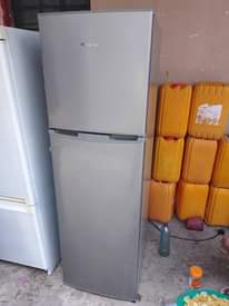 A picture of Delivery n free hisense lak 490k