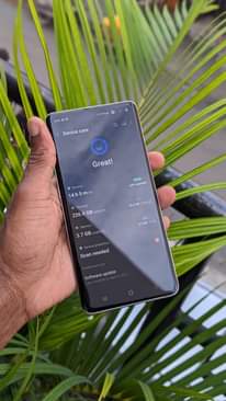 A picture of SAMSUNG GALAXY S10