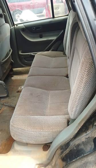 A picture of Honda CRV call directly no chat or WhatsApp