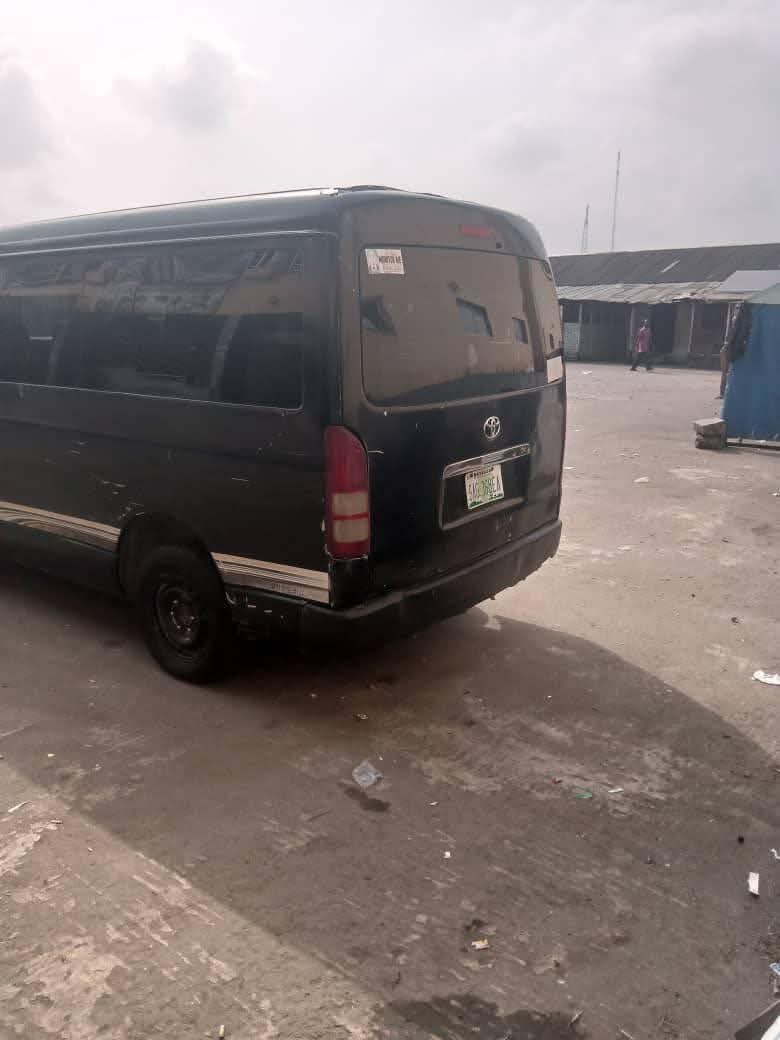 A picture of 2012 Toyota hummer bus
